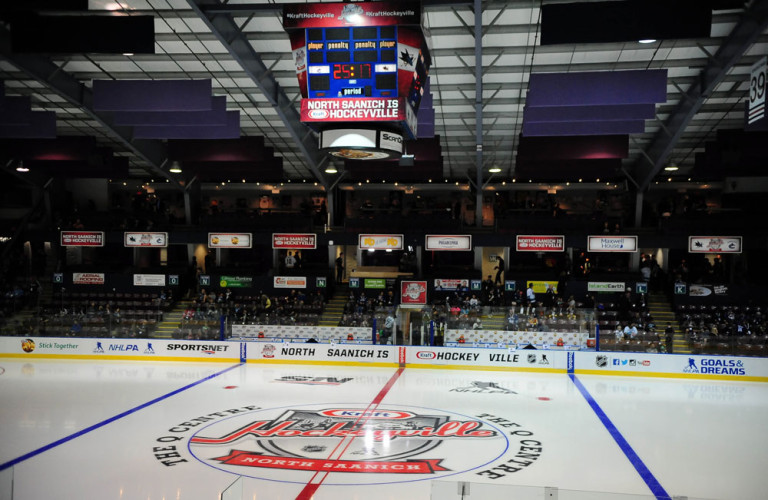 Marquette Wins Kraft Hockeyville USA