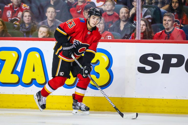 Gaudreau, Smith Lead the Flames Win Streak