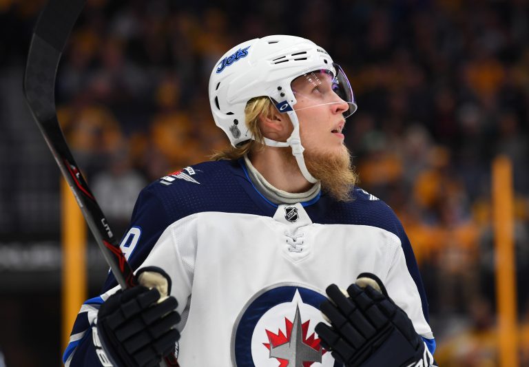 Laine Propels the Jets
